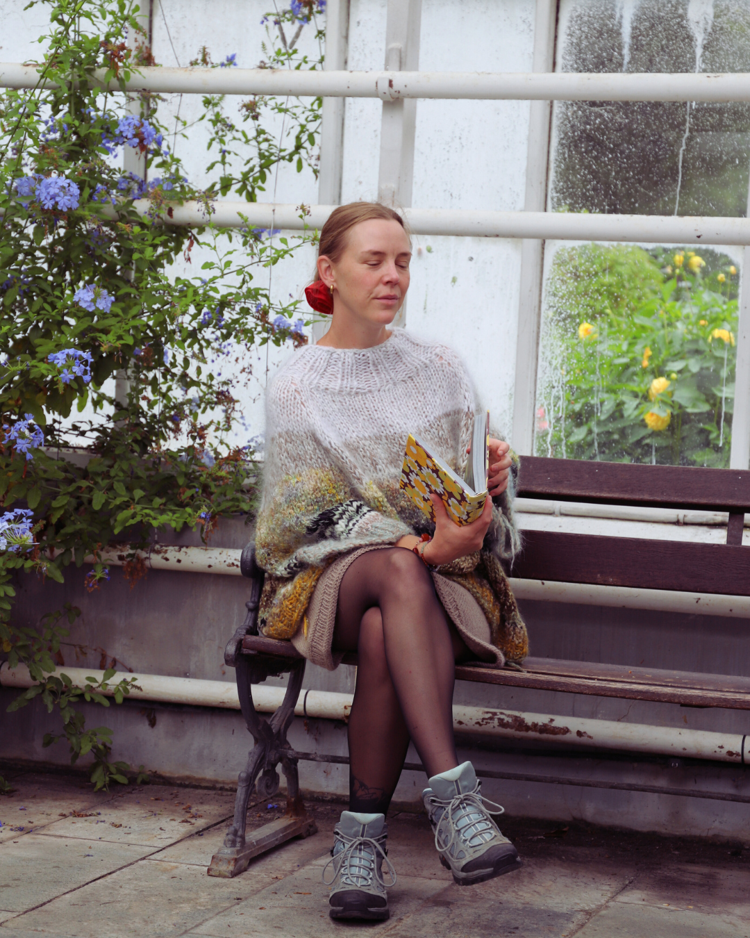 SPRING SWEATER