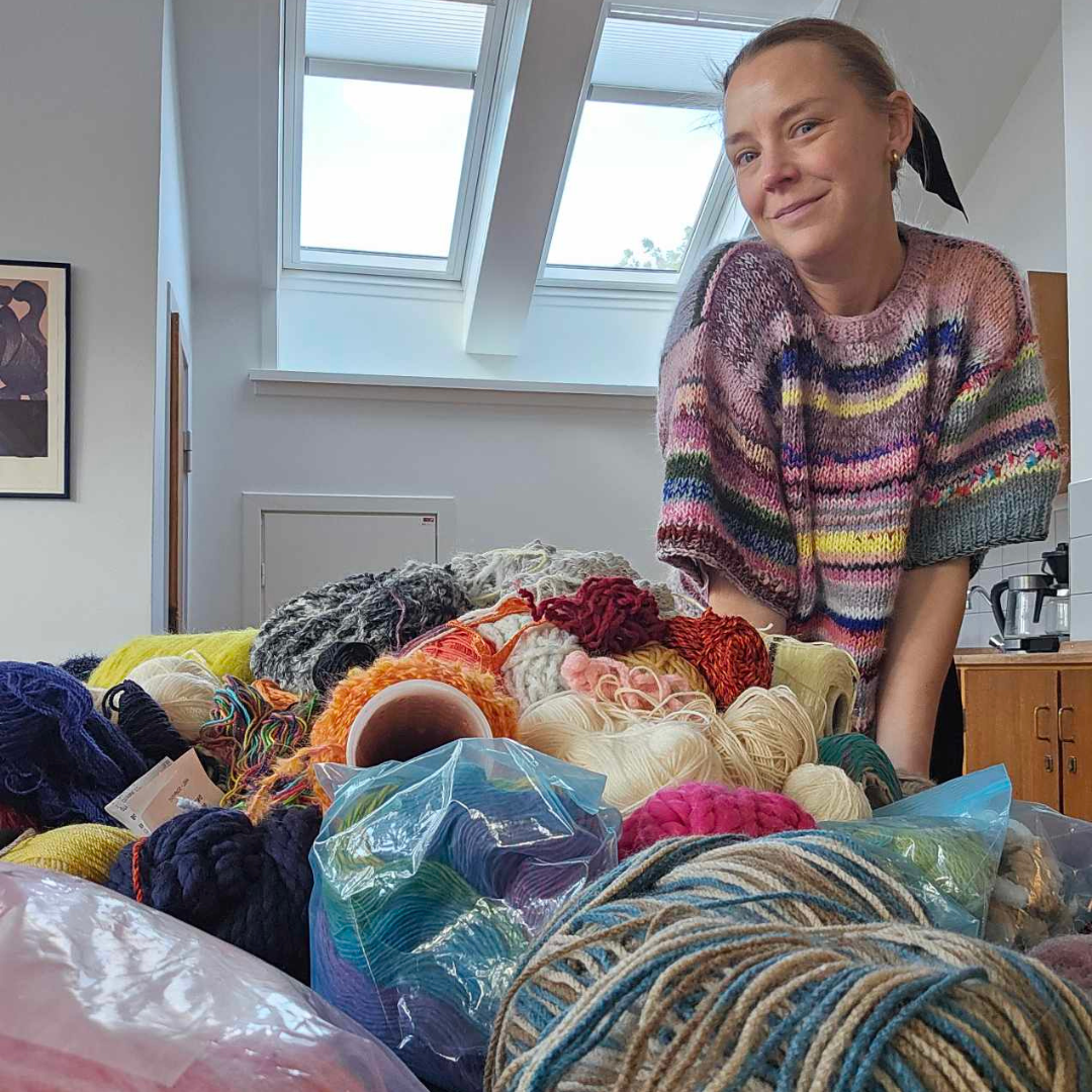 BREAKING NEWS: Color Magic with Yarn Scraps