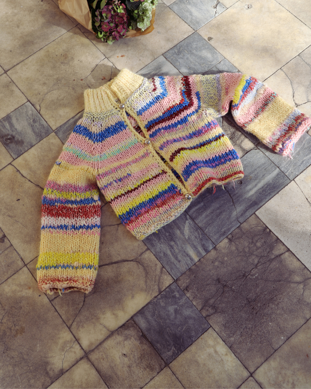 CUTE COLLAR CARDIGAN