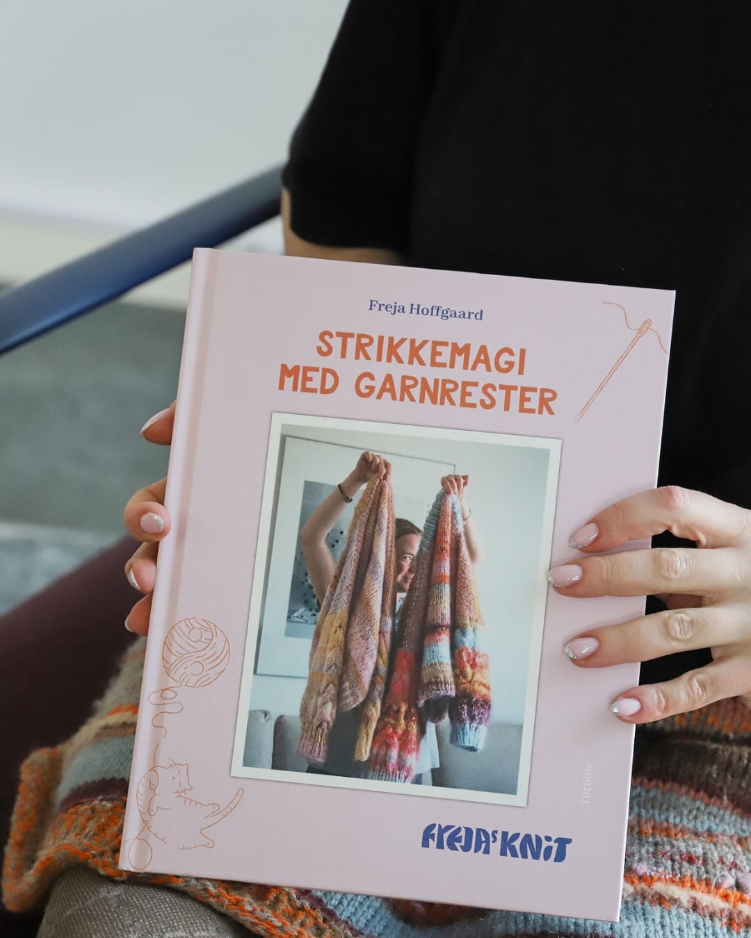 Strikkemagi med Garnrester