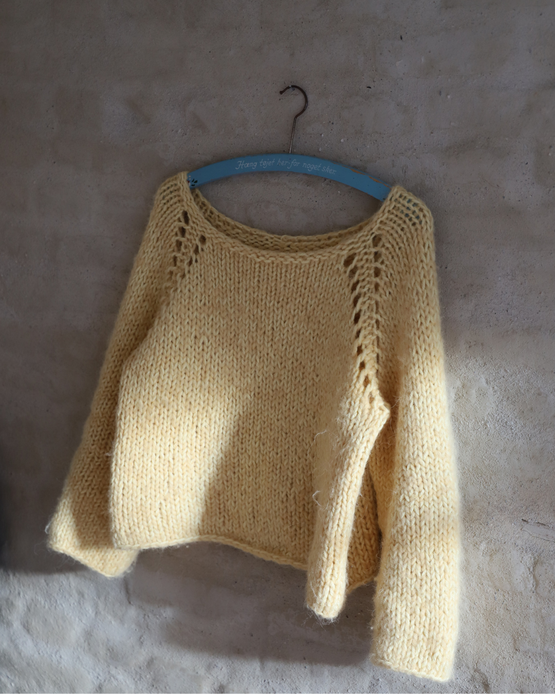 Begynderblusen Chunky – håndstrikket raglansweater til nybegyndere